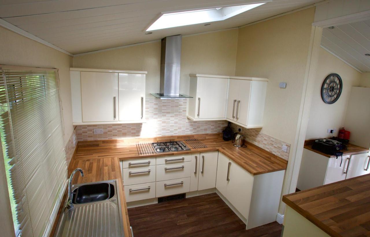 Lovely 3-Bed Cottage In Ely Exterior foto