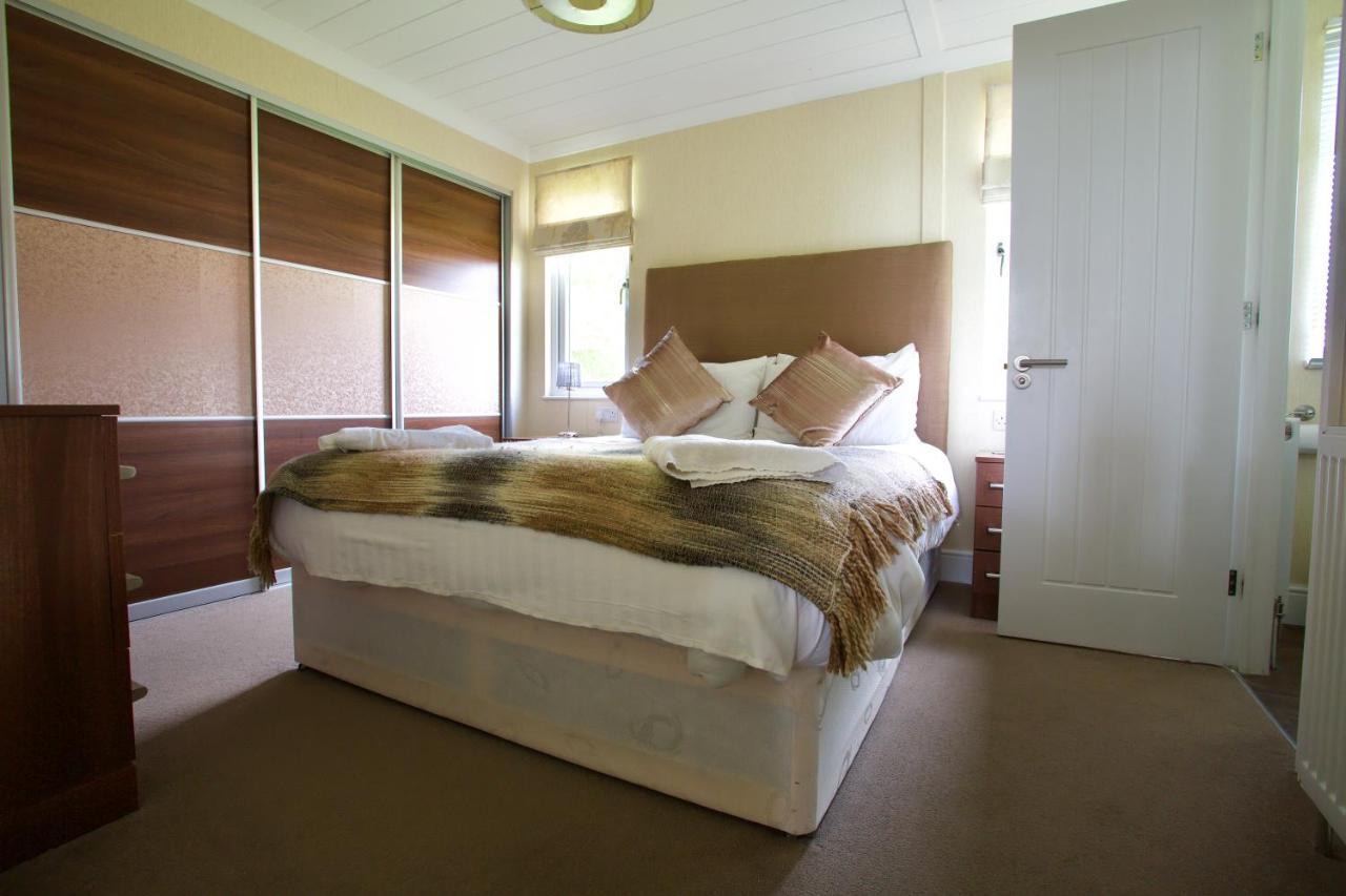 Lovely 3-Bed Cottage In Ely Exterior foto
